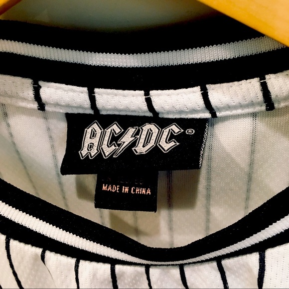 AC/D Crop Top 7/8 - Picture 2 of 6